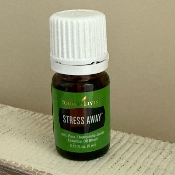 Young Living Stress Away Oil - 5mL NEW - Picture 1 of 1